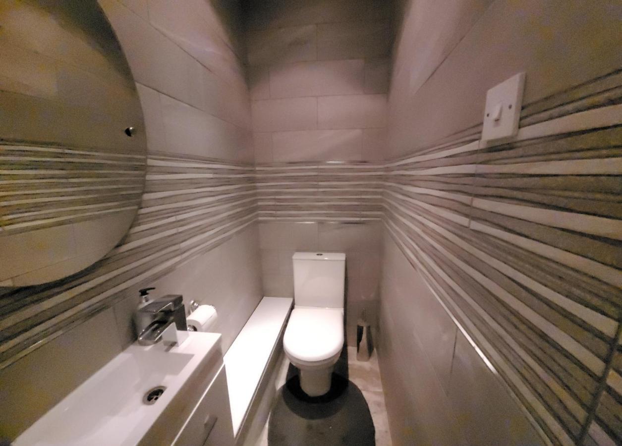 ブリストルQuiet Terraced Houseアパートメント エクステリア 写真